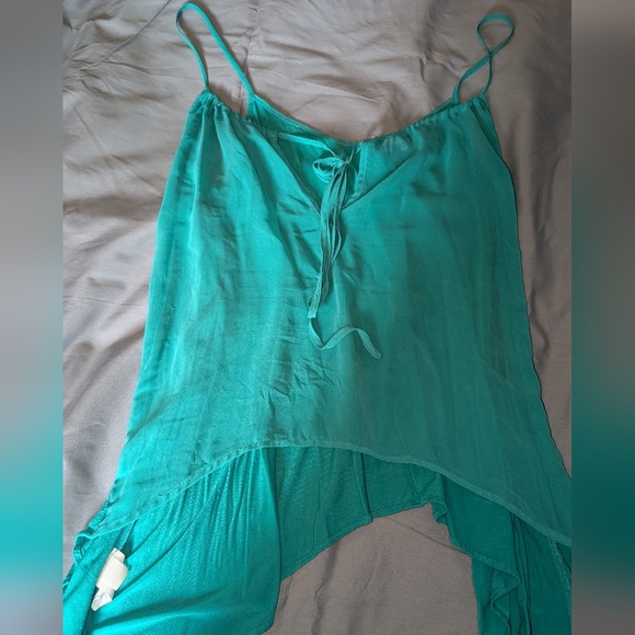 Bebe Loose Summer Top - Picture 2 of 3